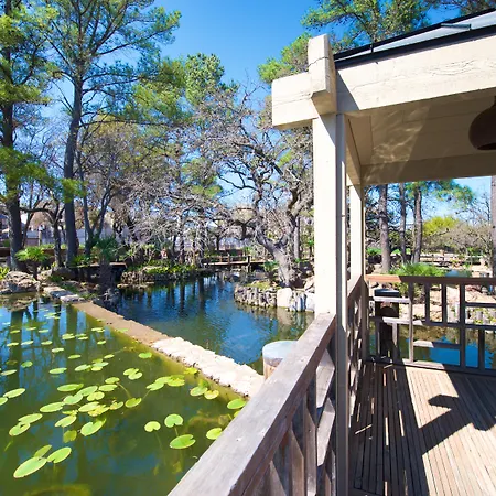 Horseshoe Bay Resort-2